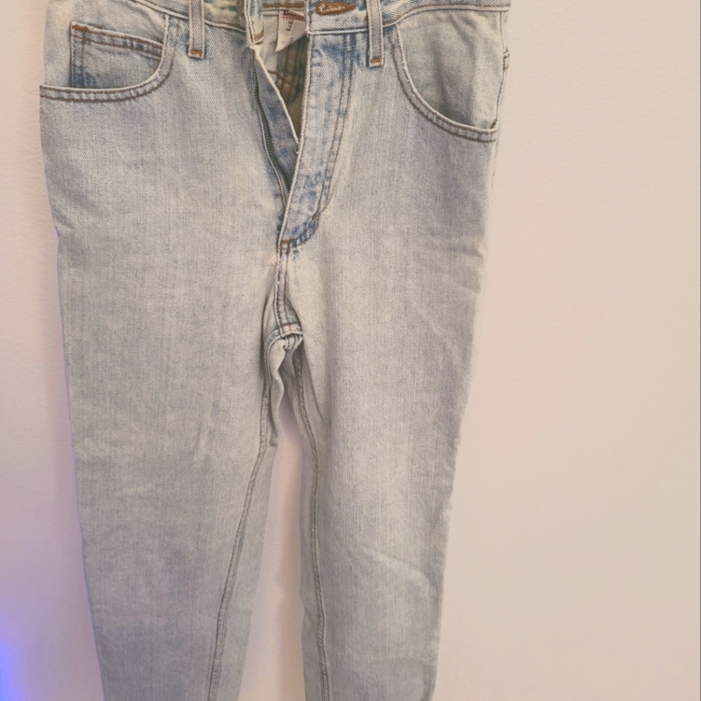 GUESS JEANS
